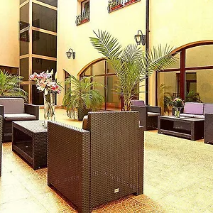 3* Ξενοδοχείο Trianon